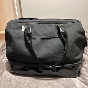 beis weekender bag